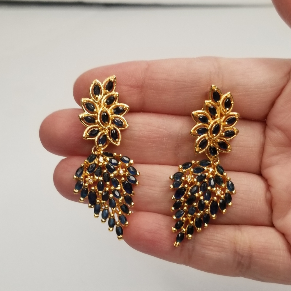 GOLD TONE ART DECO  CHANDELIER NAVY BLUE CRYSTALS DROP PIERCED EARRINGS.